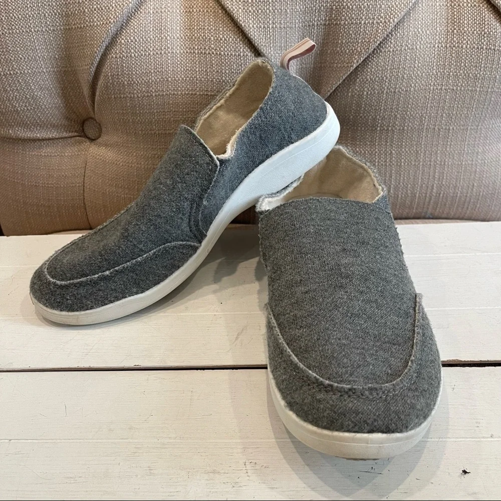 Vionic Women's Malibu Gray Casual Sneaker Sz 6